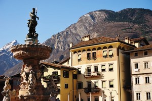 Leiebil Trento