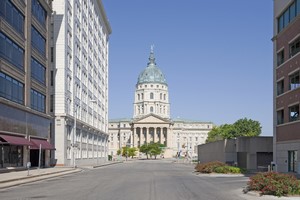 Leiebil Topeka