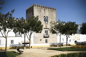 Leiebil Evora